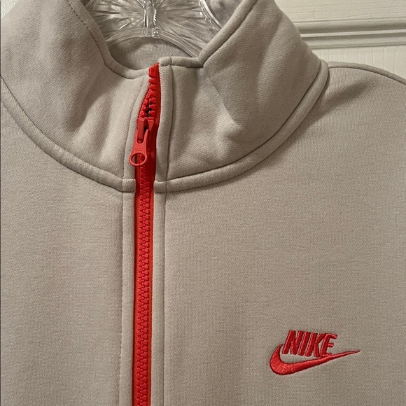 Nike Men's Quarter Zip Pullover - Picture 2 of 8
